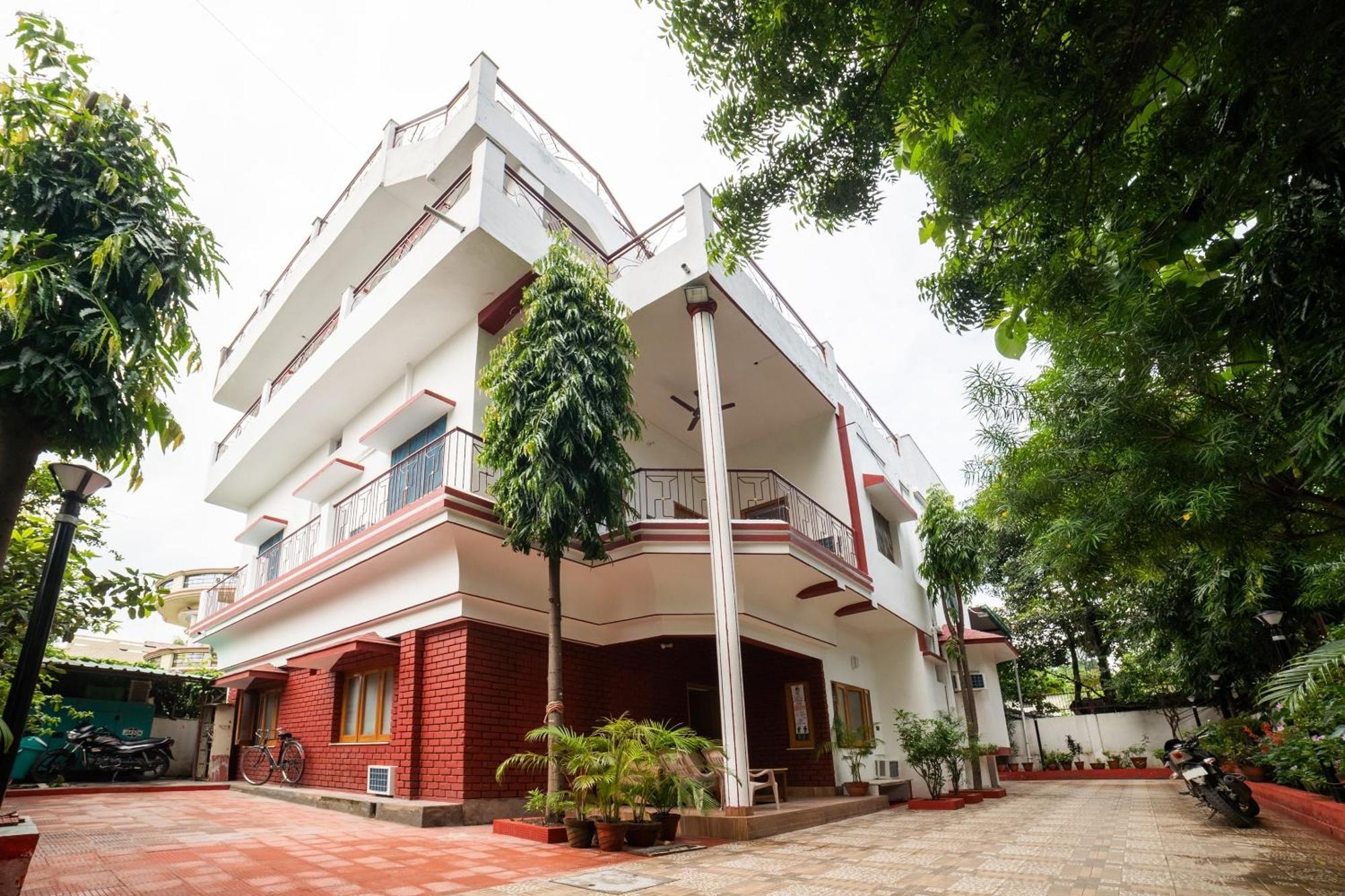 Hotel O Home Gautam Homestay Dehradun Exterior photo