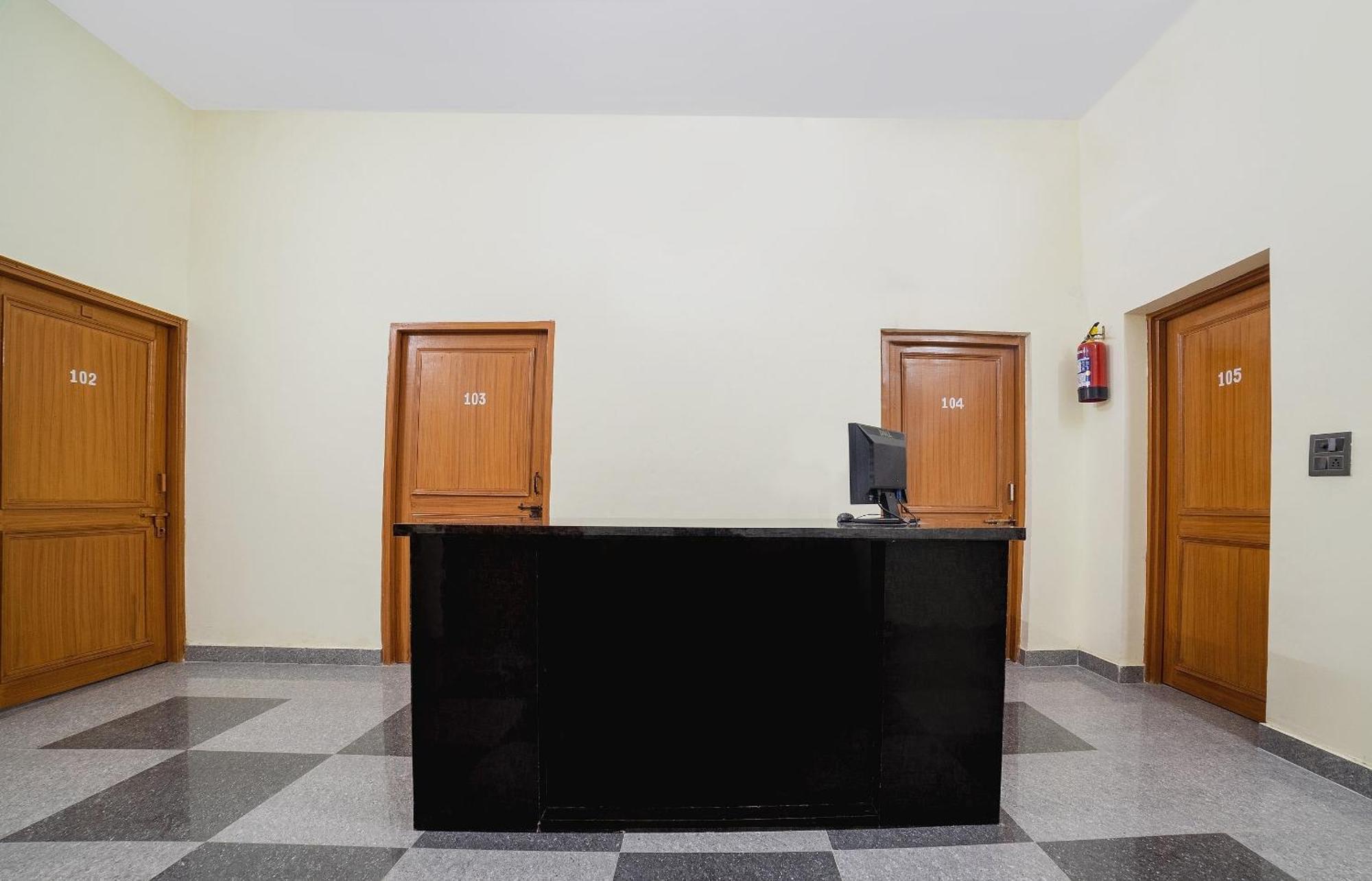 Hotel O Home Gautam Homestay Dehradun Exterior photo